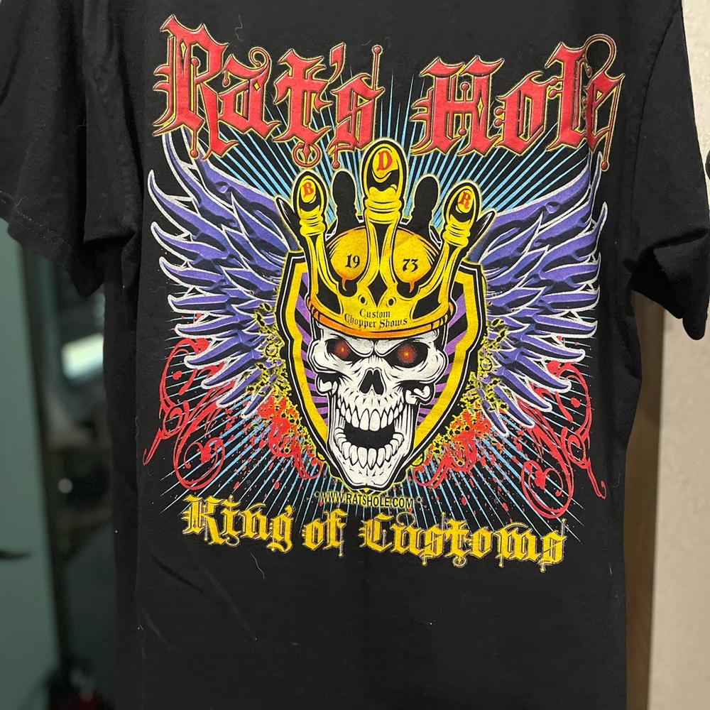 Anvil Black Graphic Tee with Skull Design